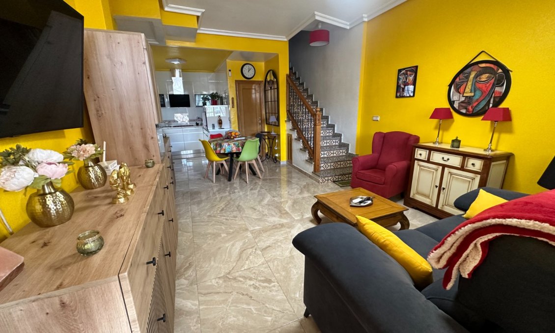 Segunda mano - Town House -
Bigastro - Inland