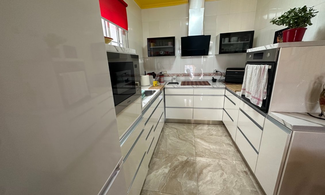 Segunda mano - Town House -
Bigastro - Inland