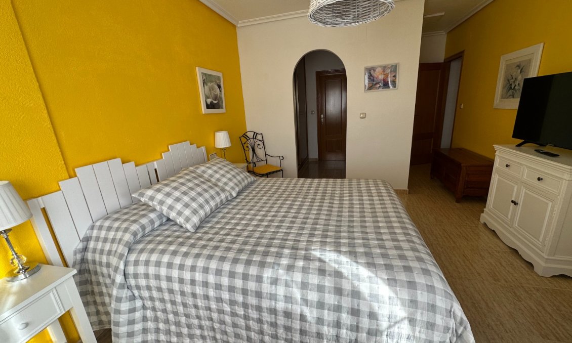 Segunda mano - Town House -
Bigastro - Inland