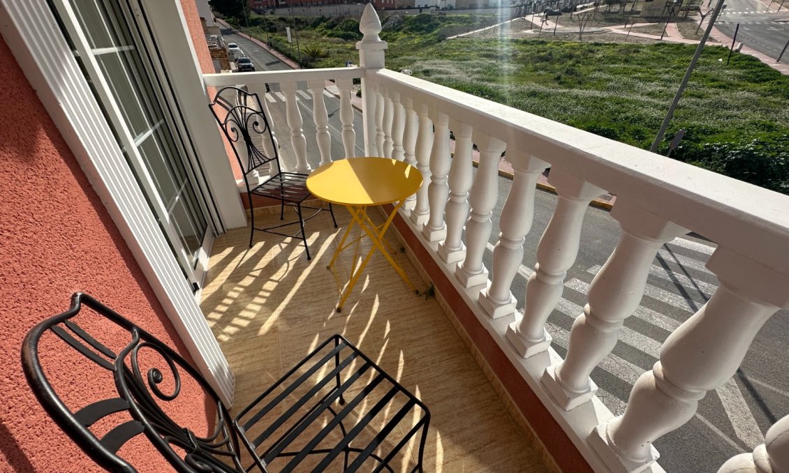 Segunda mano - Town House -
Bigastro - Inland