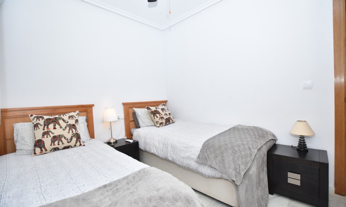 Segunda mano - Bungalow -
Algorfa - Inland