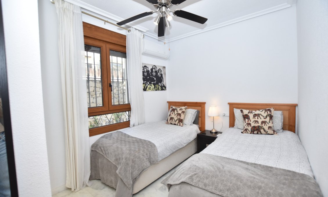 Segunda mano - Bungalow -
Algorfa - Inland