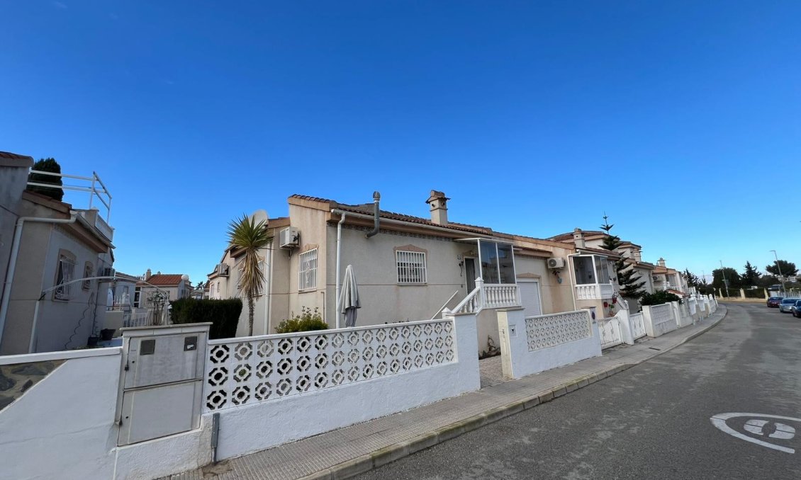 Segunda mano - Town House -
Algorfa - Inland