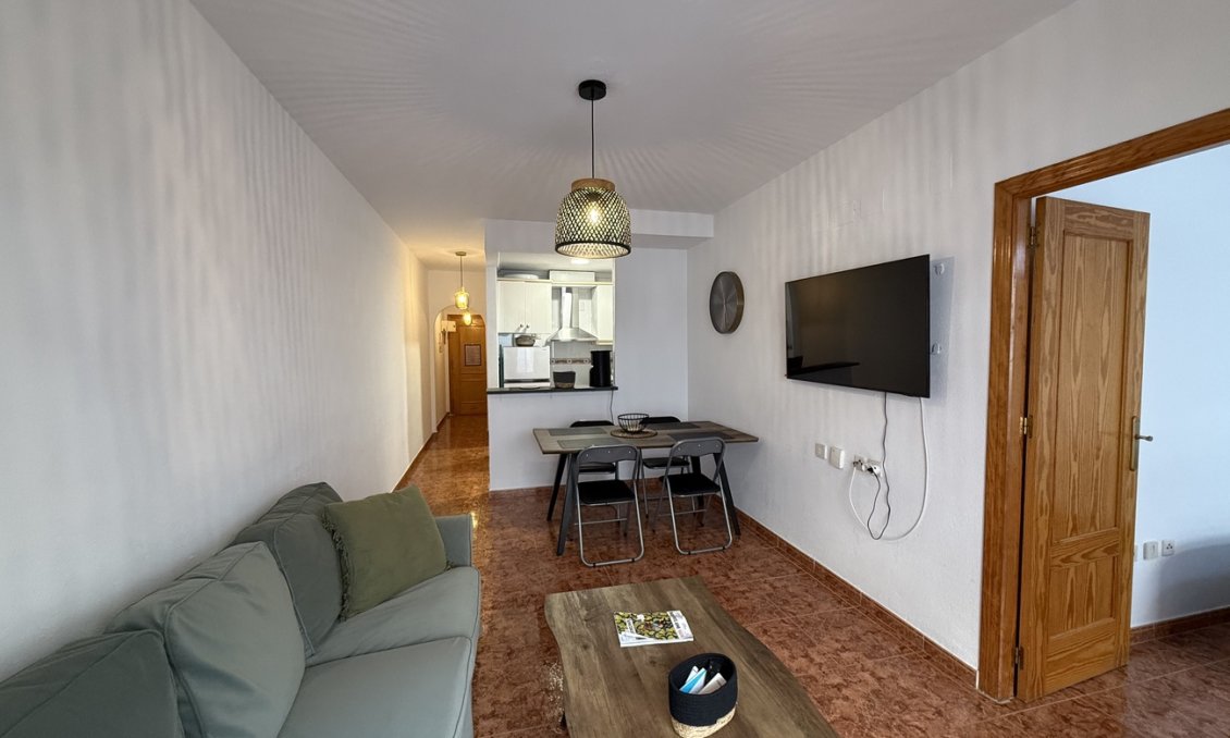 Segunda mano - Apartamento -
Torrevieja - Centro