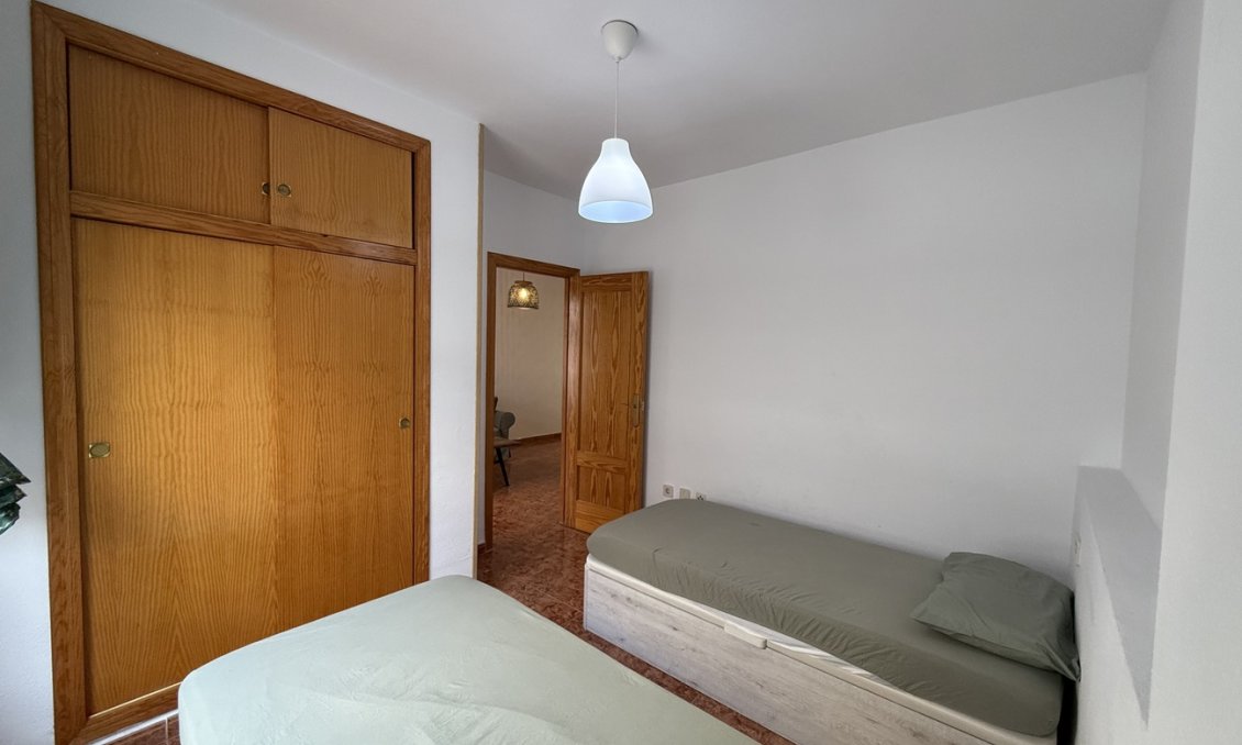 Segunda mano - Apartamento -
Torrevieja - Centro