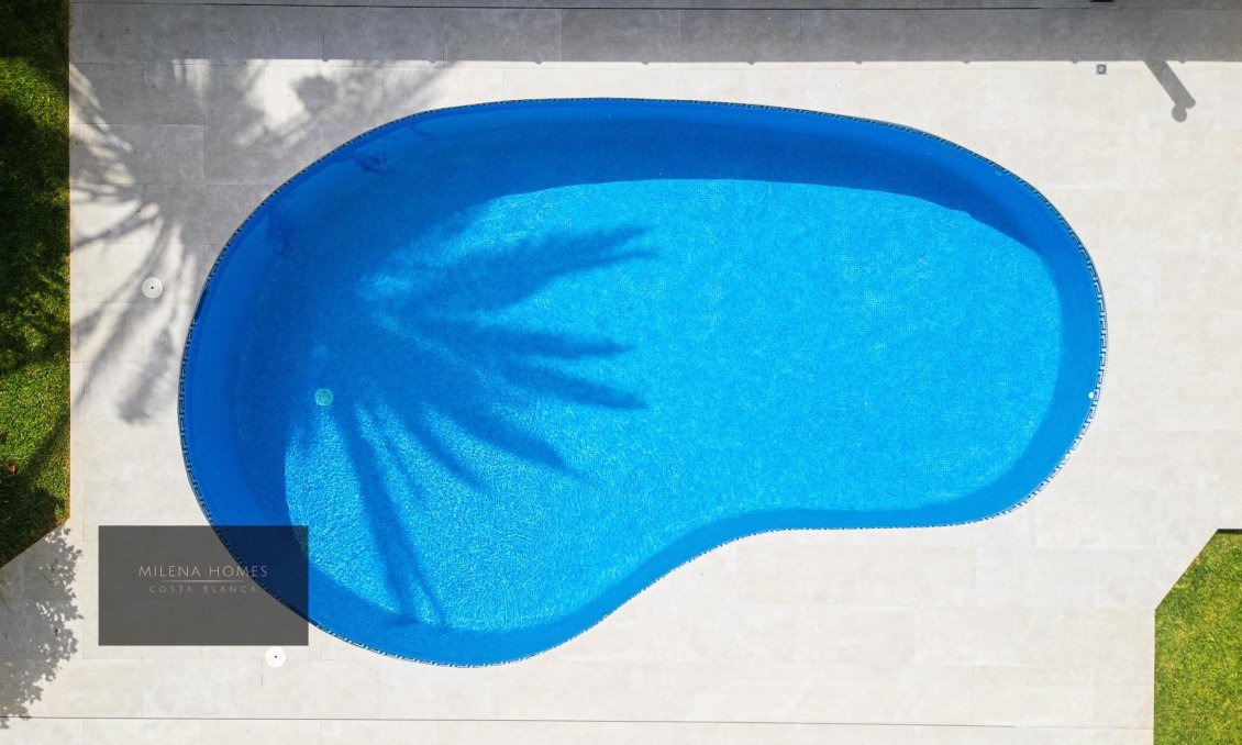 Használt Ingatlanok - Villa -
Cabo Roig