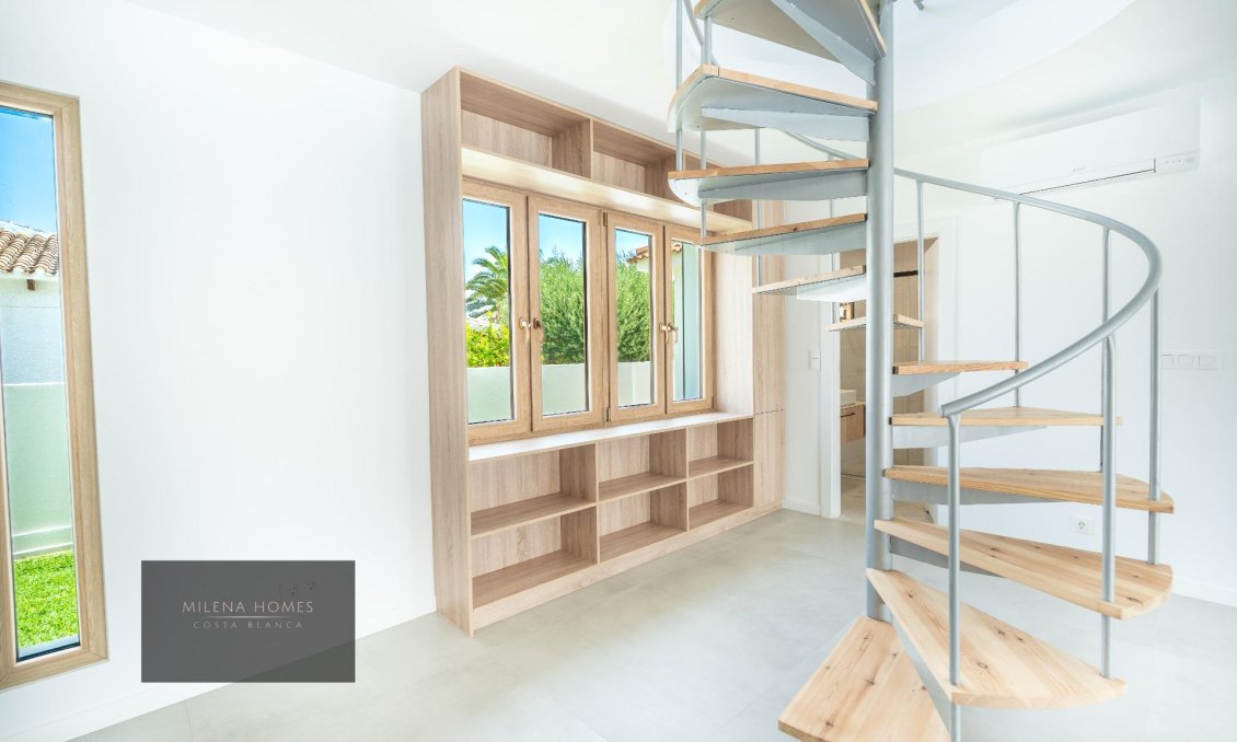 Használt Ingatlanok - Villa -
Cabo Roig