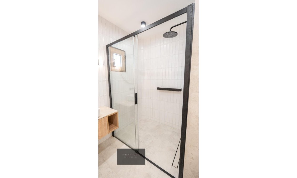 Használt Ingatlanok - Villa -
Cabo Roig