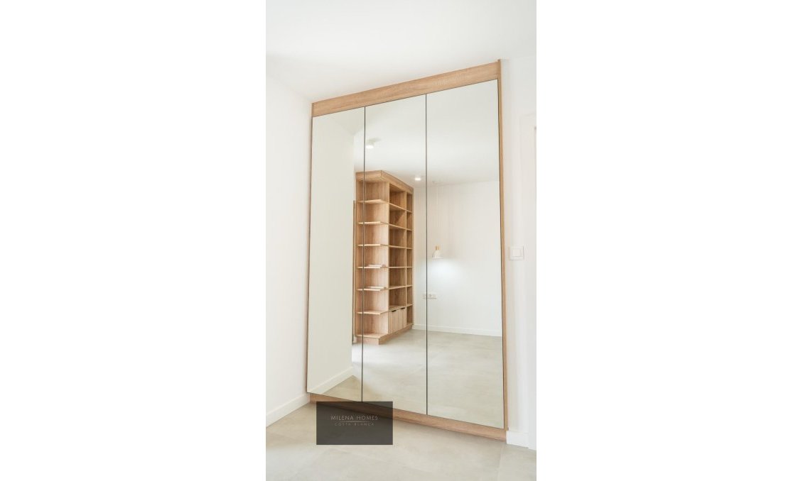 Használt Ingatlanok - Villa -
Cabo Roig