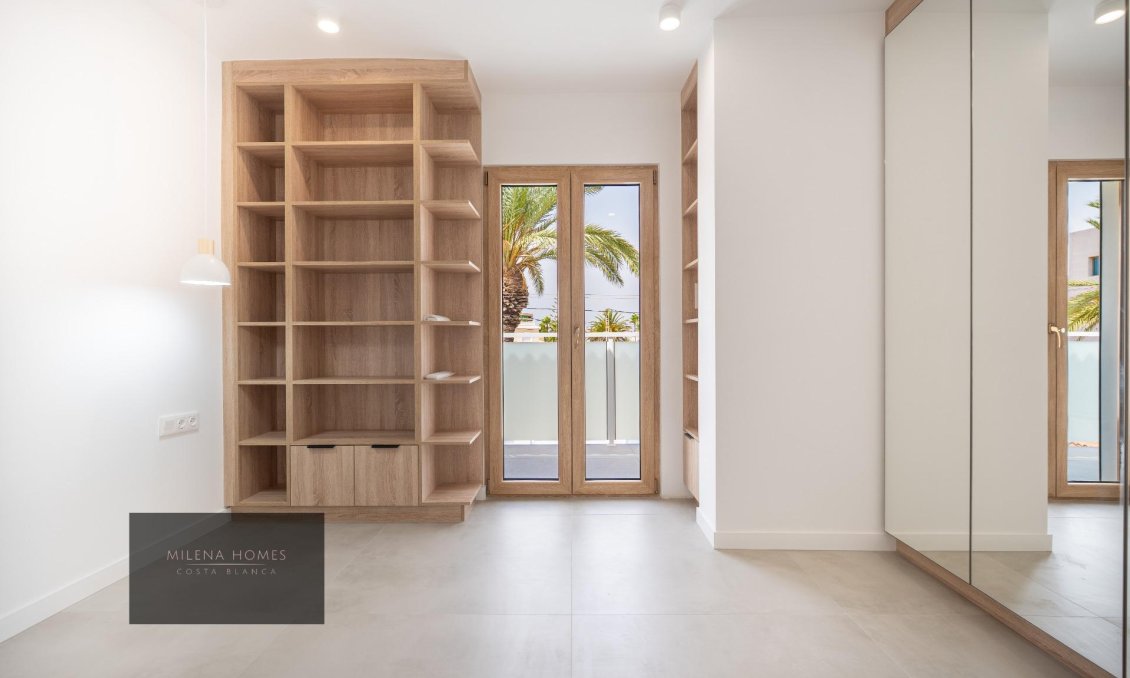 Használt Ingatlanok - Villa -
Cabo Roig