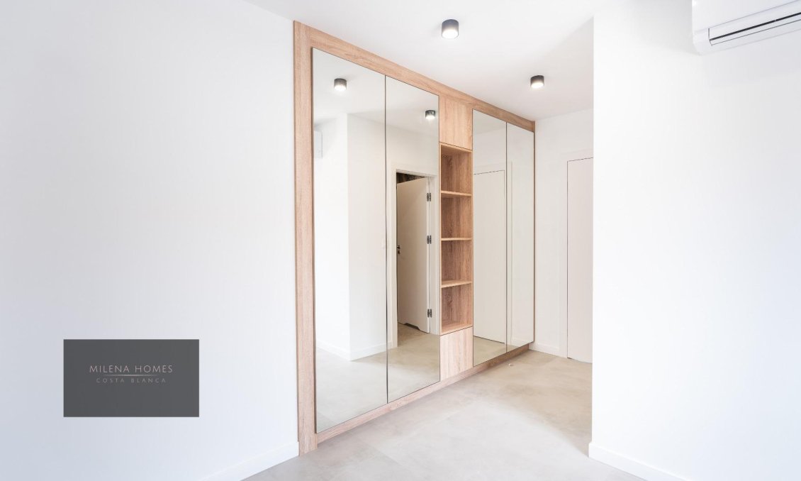 Használt Ingatlanok - Villa -
Cabo Roig