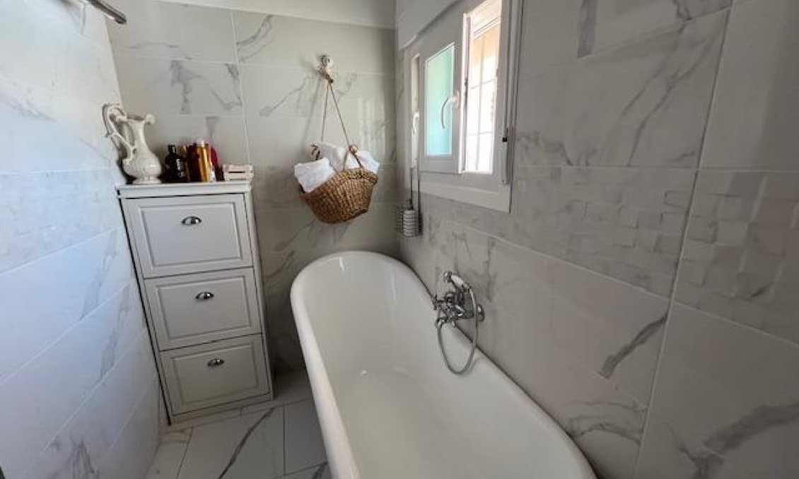 Wiederverkauf - Villa -
Dolores - Comunidad Valenciana