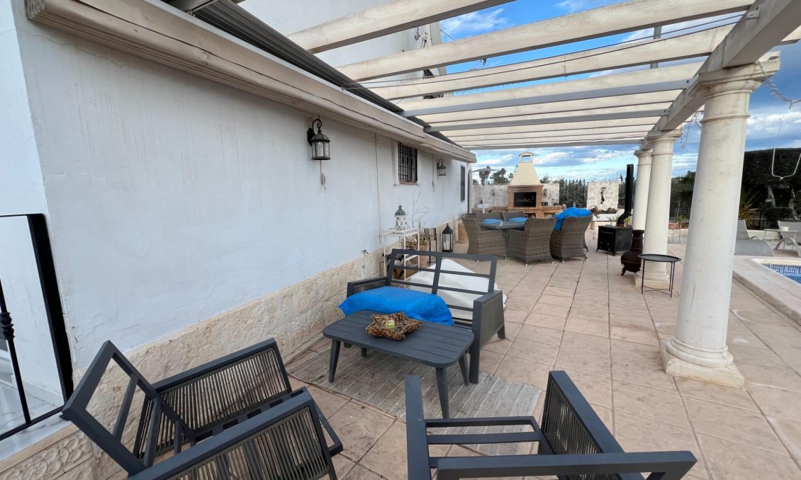 Wiederverkauf - Villa -
Dolores - Comunidad Valenciana