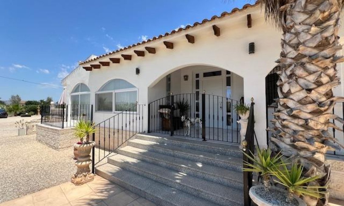 Wiederverkauf - Villa -
Dolores - Comunidad Valenciana