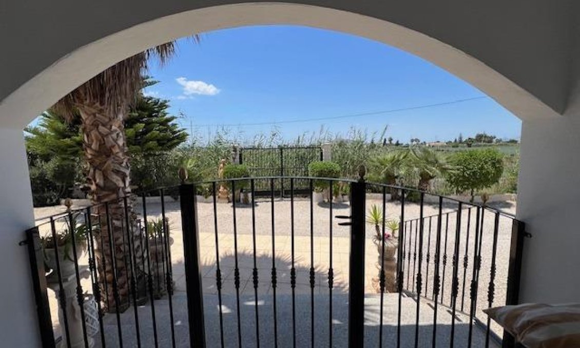 Wiederverkauf - Villa -
Dolores - Comunidad Valenciana