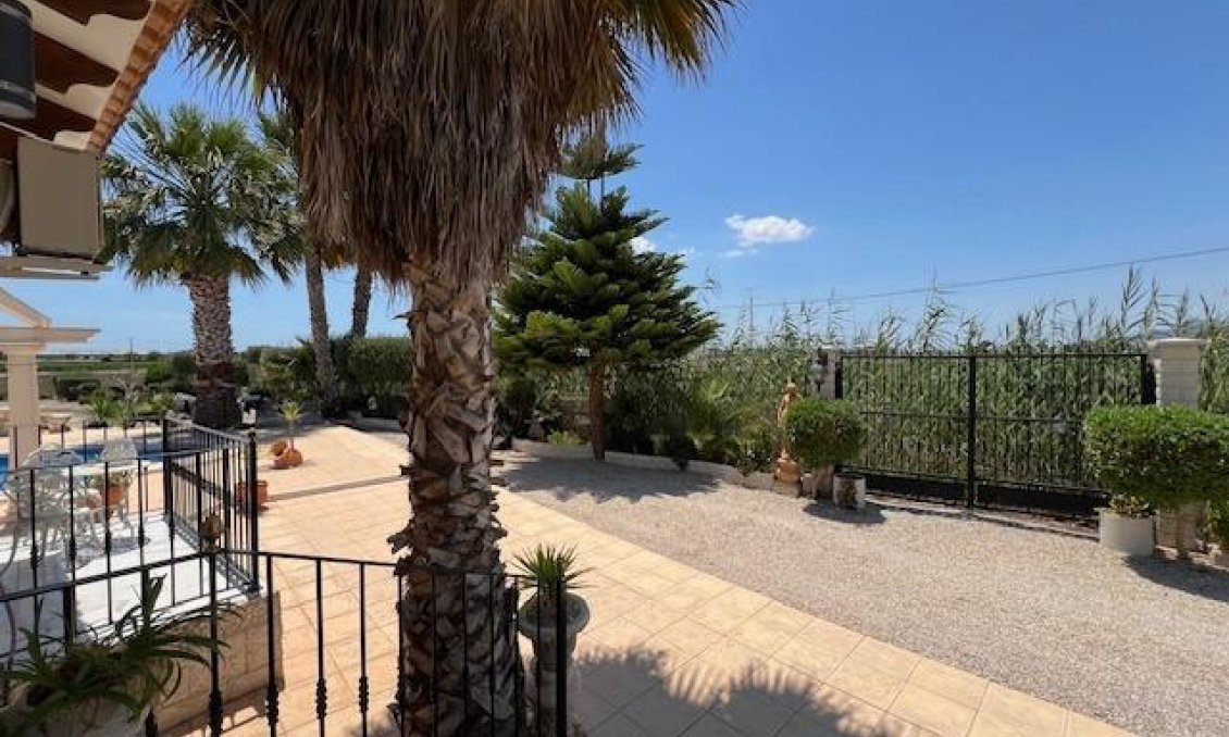 Wiederverkauf - Villa -
Dolores - Comunidad Valenciana