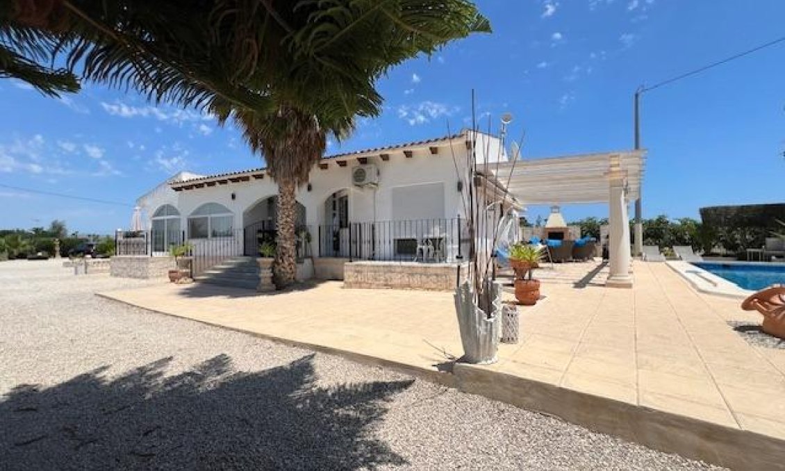 Wiederverkauf - Villa -
Dolores - Comunidad Valenciana