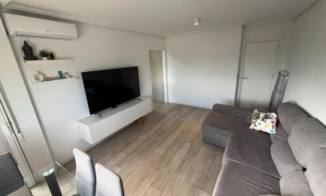 Segunda mano - Apartamento -
Dolores - Alcalde Jose Rodriguez