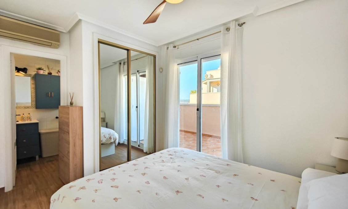 Wiederverkauf - Wohnung -
Torrevieja - Costa Blanca