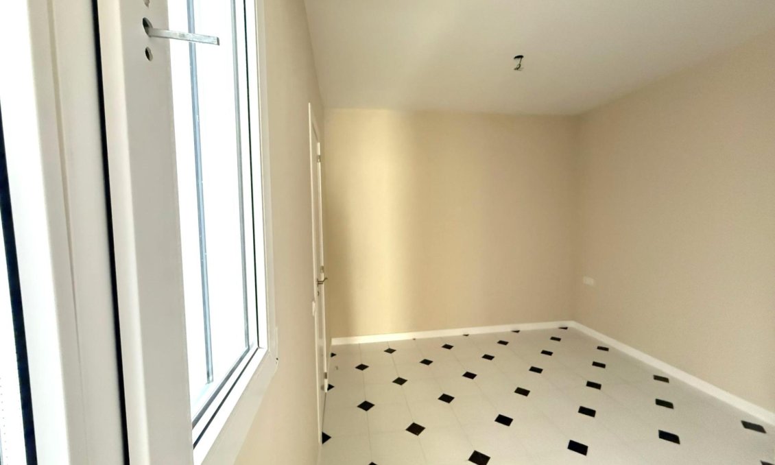 Segunda mano - Apartamento -
Torrevieja - Centro