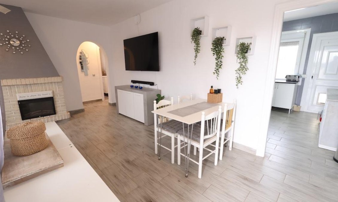 Wiederverkauf - Bungalow -
Orihuela Costa - Costa Blanca