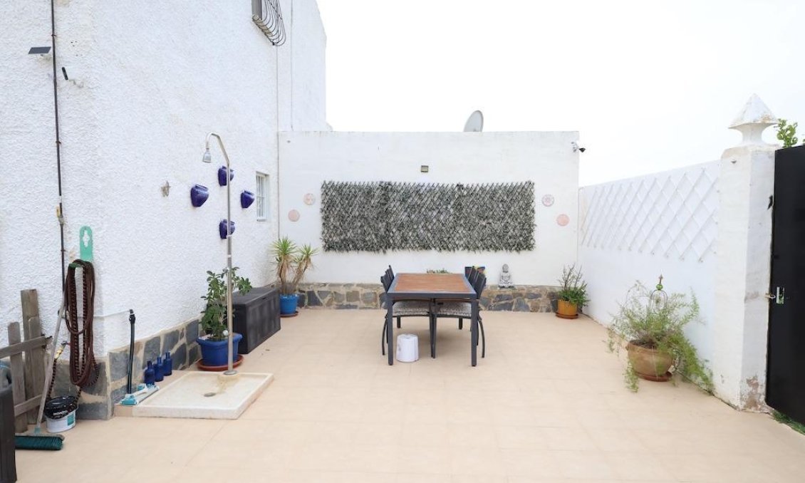 Wiederverkauf - Bungalow -
Orihuela Costa - Costa Blanca