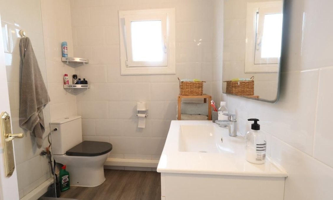 Wiederverkauf - Bungalow -
Orihuela Costa - Costa Blanca