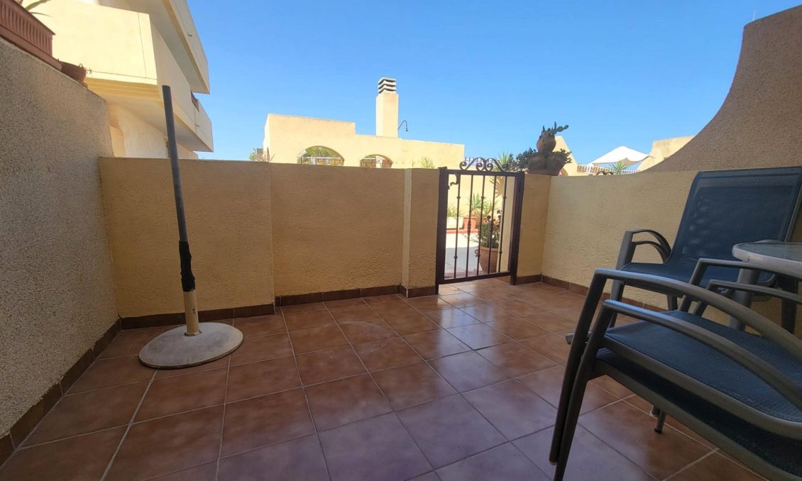Revânzare - Town House -
Orihuela Costa - Playa Flamenca