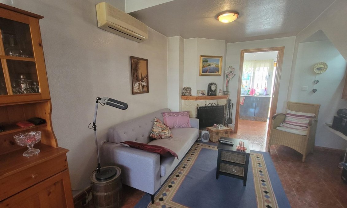 Revânzare - Town House -
Orihuela Costa - Playa Flamenca