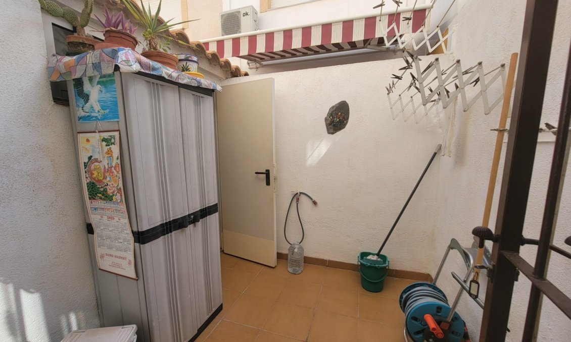 Revânzare - Town House -
Orihuela Costa - Playa Flamenca