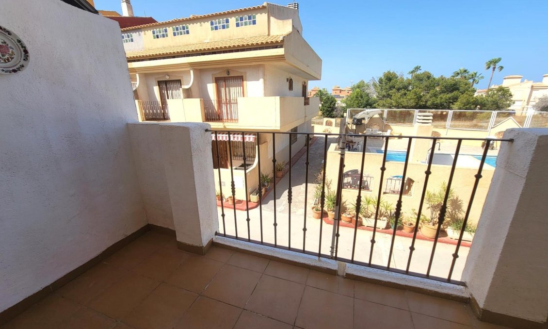 Revânzare - Town House -
Orihuela Costa - Playa Flamenca