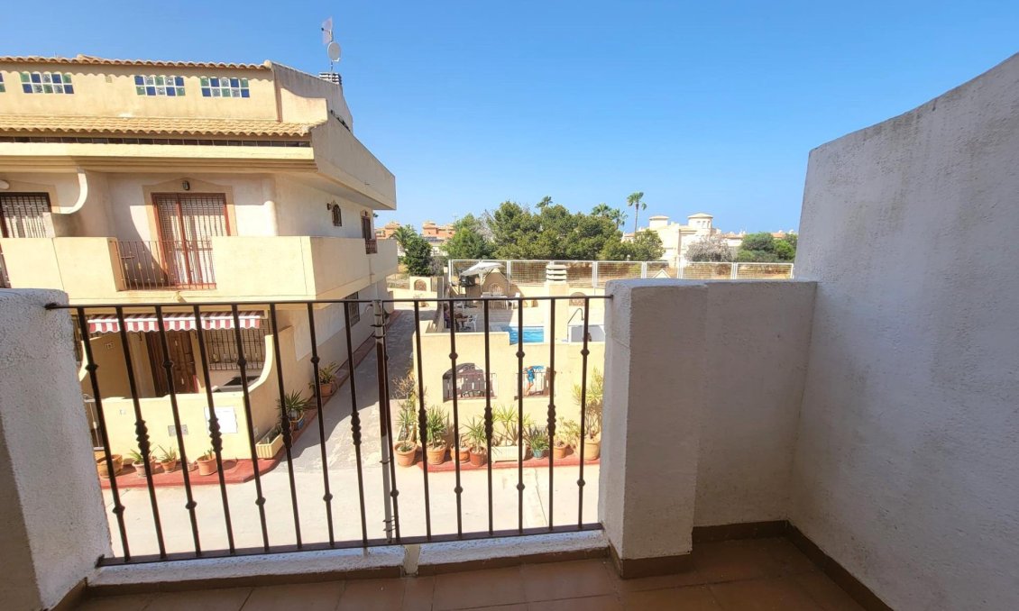 Revânzare - Town House -
Orihuela Costa - Playa Flamenca