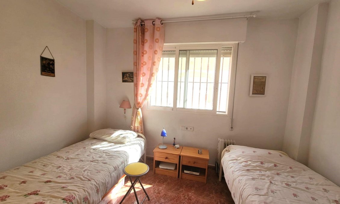 Revânzare - Town House -
Orihuela Costa - Playa Flamenca