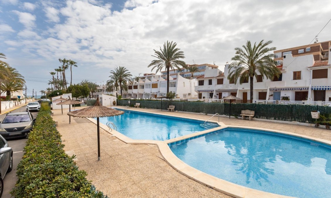 Használt Ingatlanok - Apartman -
Torrevieja - La Veleta