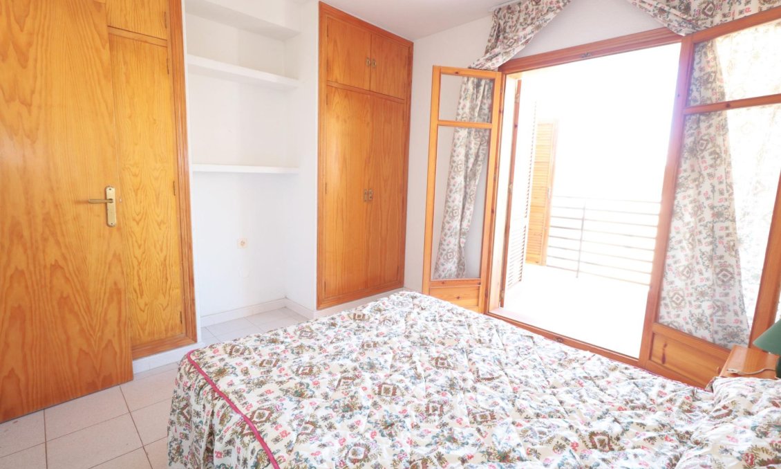 Használt Ingatlanok - Apartman -
Torrevieja - La Veleta
