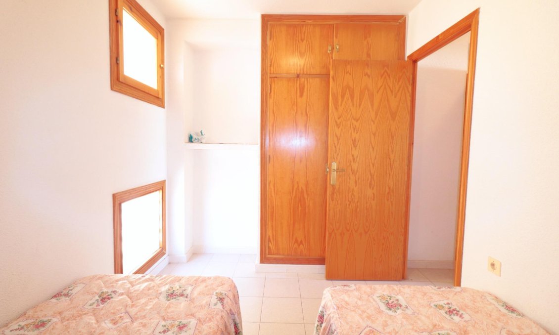 Használt Ingatlanok - Apartman -
Torrevieja - La Veleta