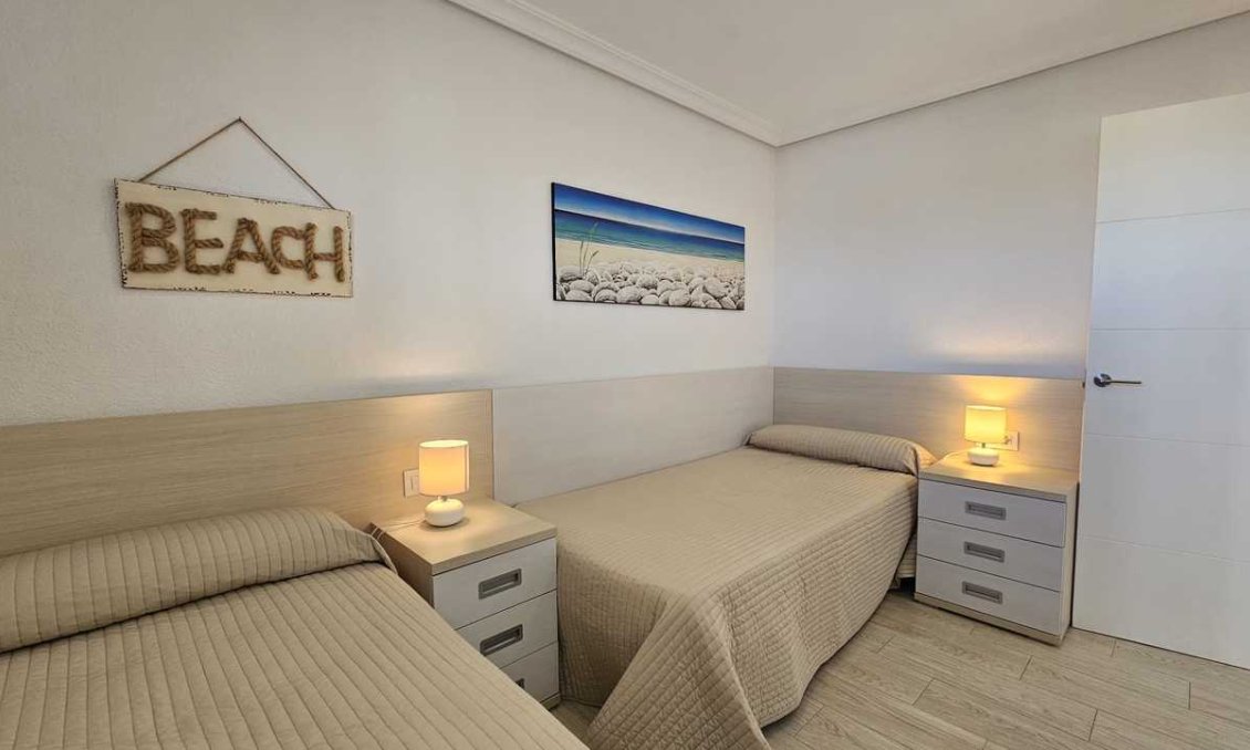 Wiederverkauf - Wohnung -
Mil Palmeras - Costa Blanca