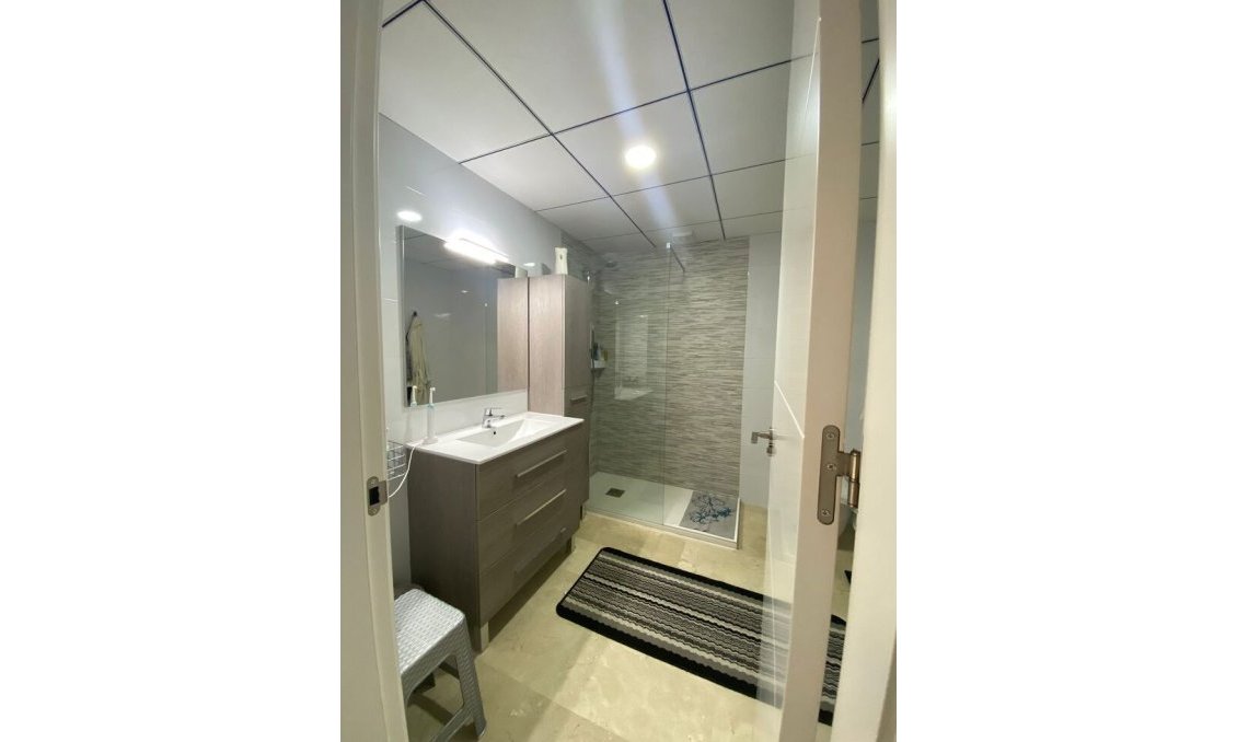 Revânzare - Apartament -
Dehesa de Campoamor - Las Filipinas