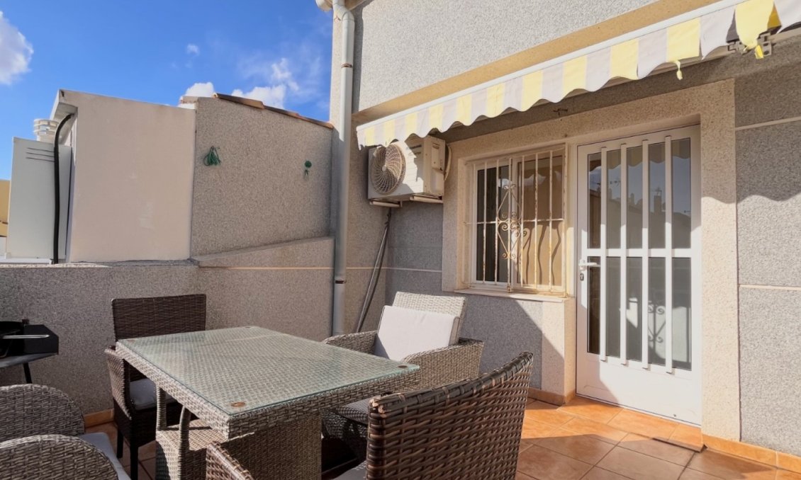 Revânzare - Town House -
Torrevieja - Costa Blanca