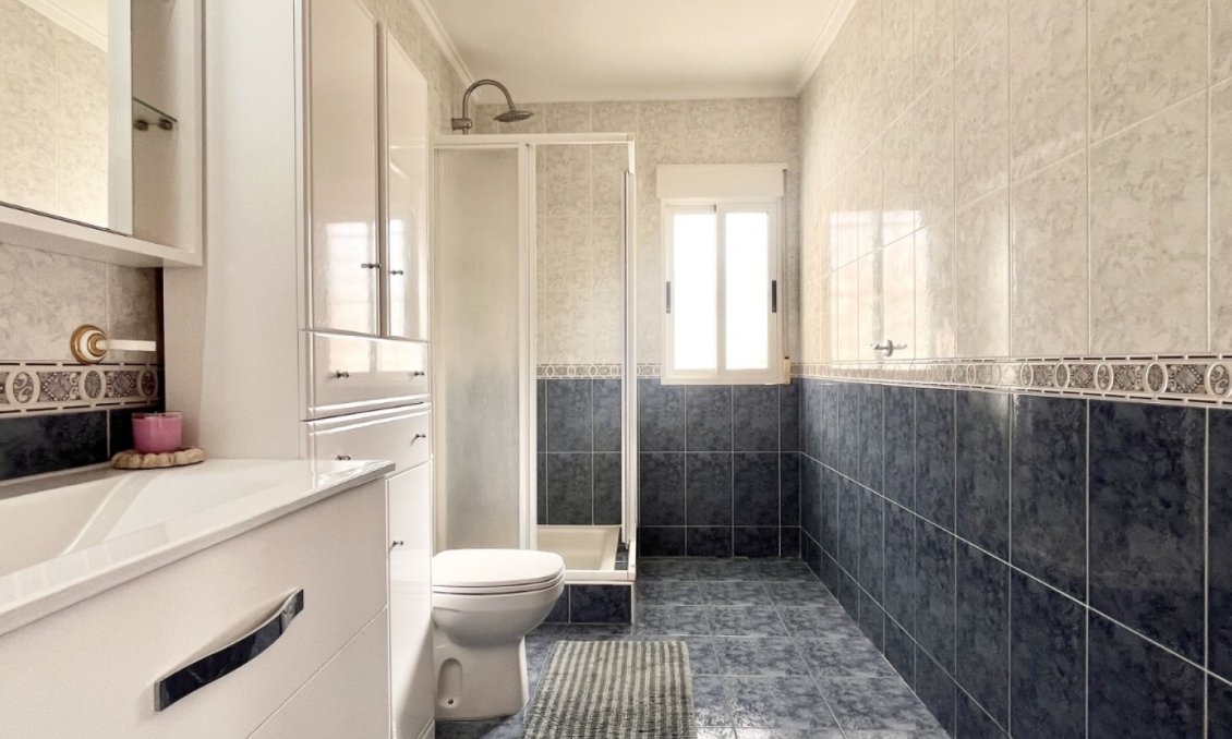 Revânzare - Town House -
Torrevieja - Costa Blanca