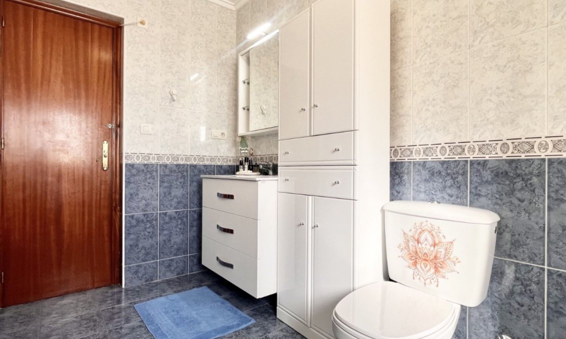 Revânzare - Town House -
Torrevieja - Costa Blanca