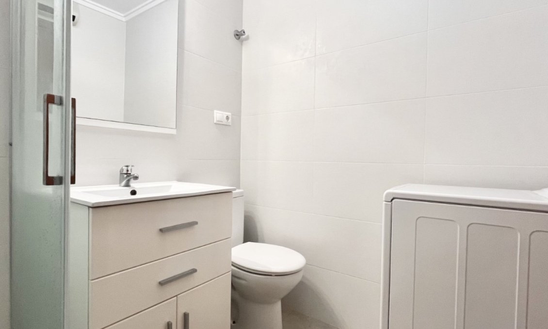 Revânzare - Town House -
Torrevieja - Costa Blanca