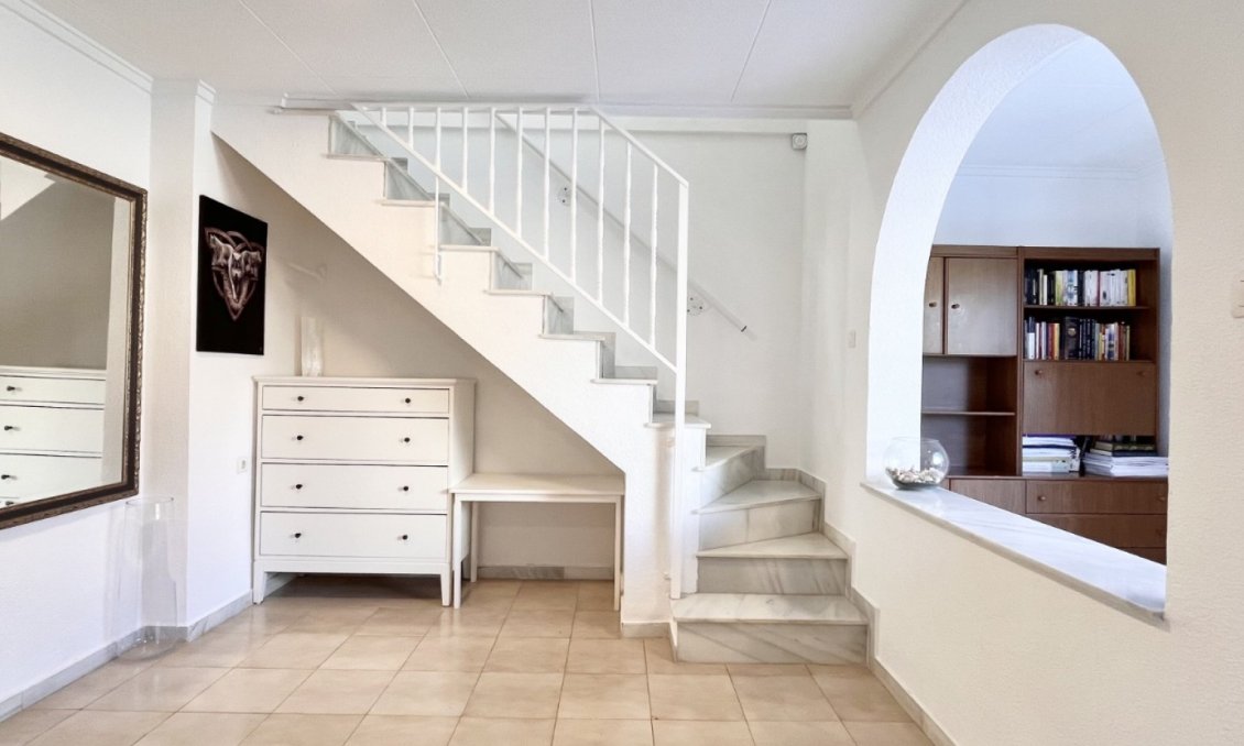 Revânzare - Town House -
Torrevieja - Costa Blanca