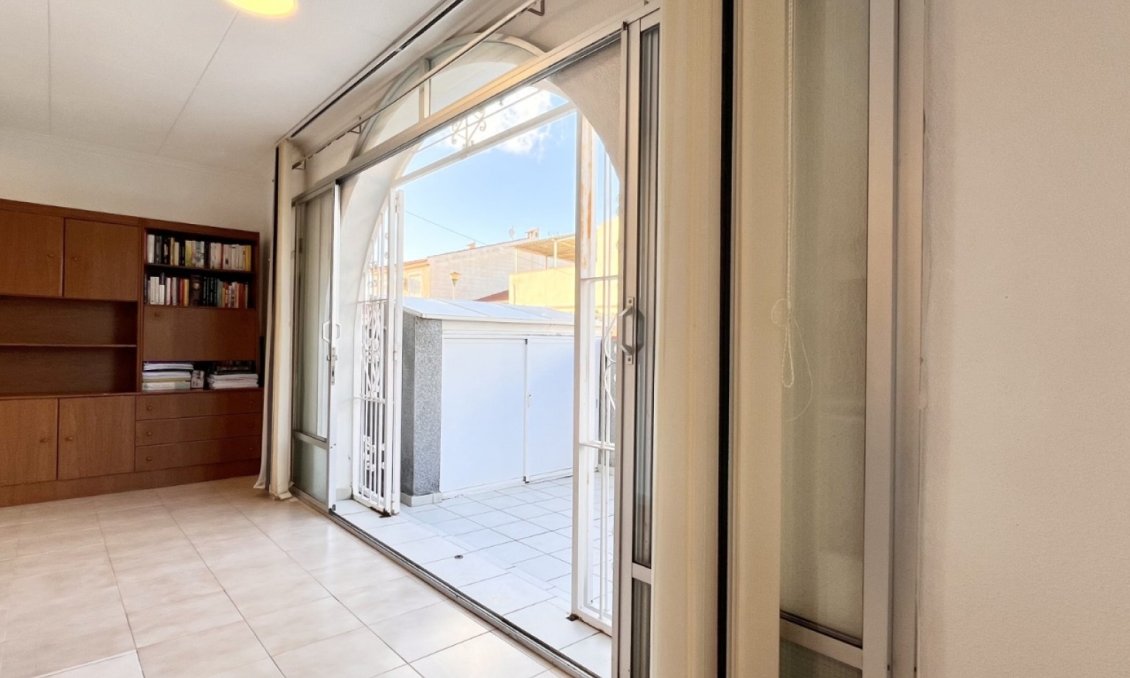 Revânzare - Town House -
Torrevieja - Costa Blanca