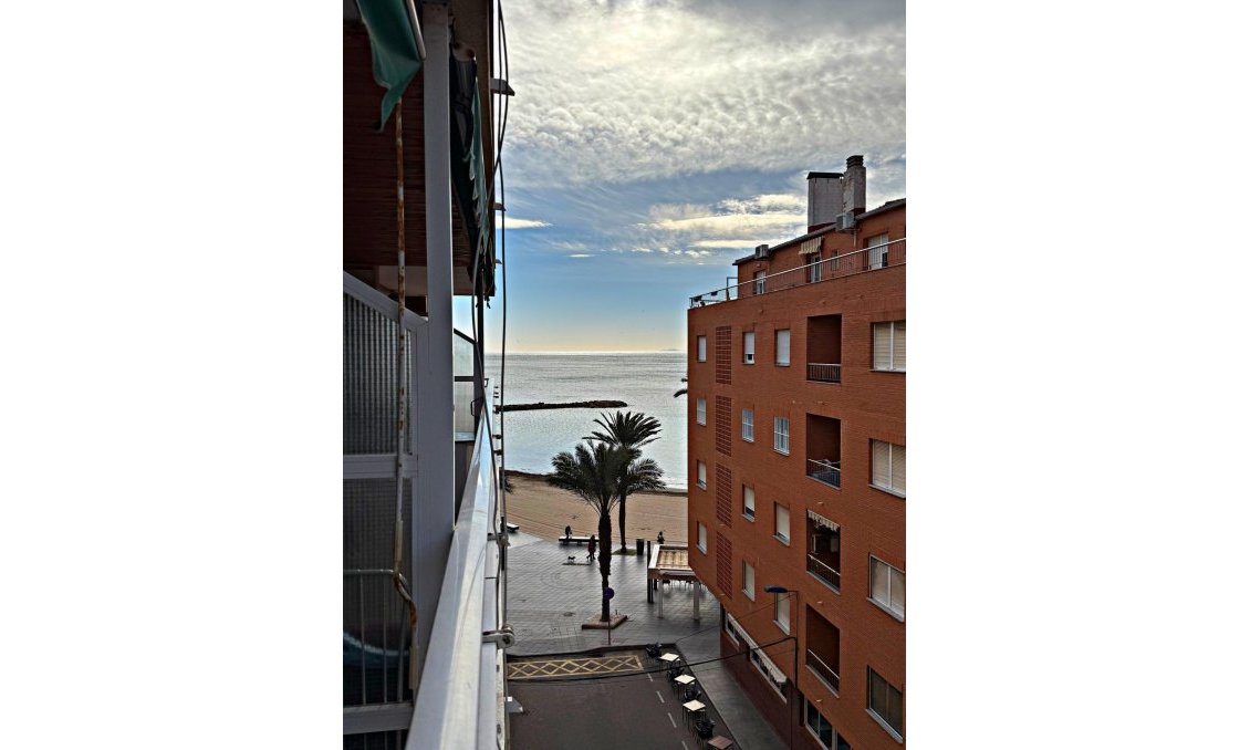 Revente - Appartement -
Torrevieja - Playa del Cura