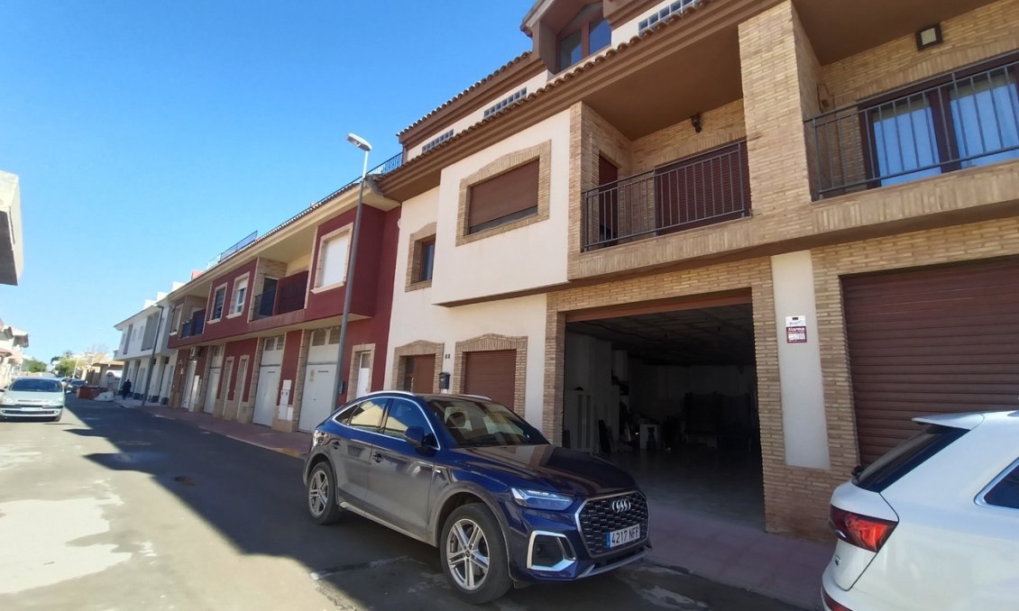Revente - Town House -
Roldan - Inland