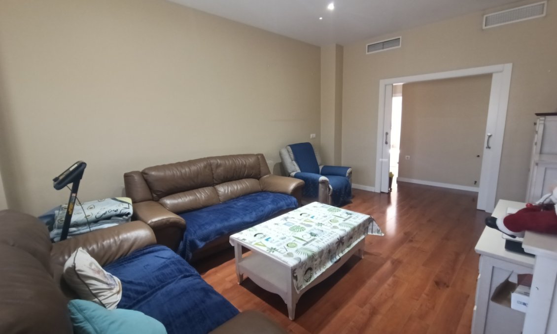 Revente - Town House -
Roldan - Inland