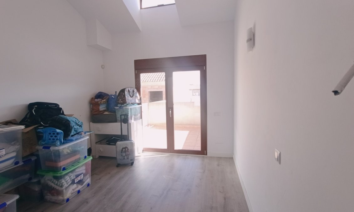 Revente - Town House -
Roldan - Inland