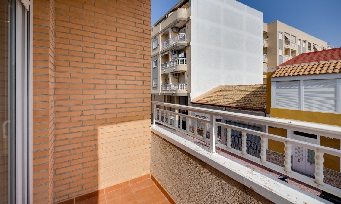 Segunda mano - Apartamento -
Torrevieja - Centro