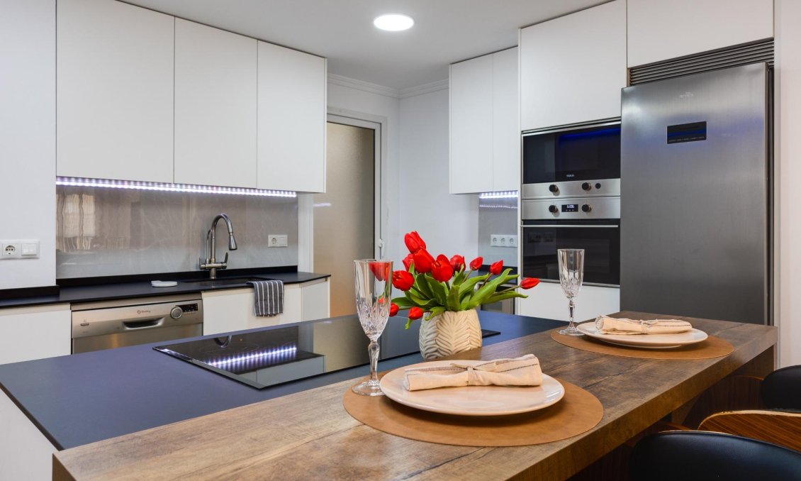 Segunda mano - Apartamento -
Torrevieja - Centro